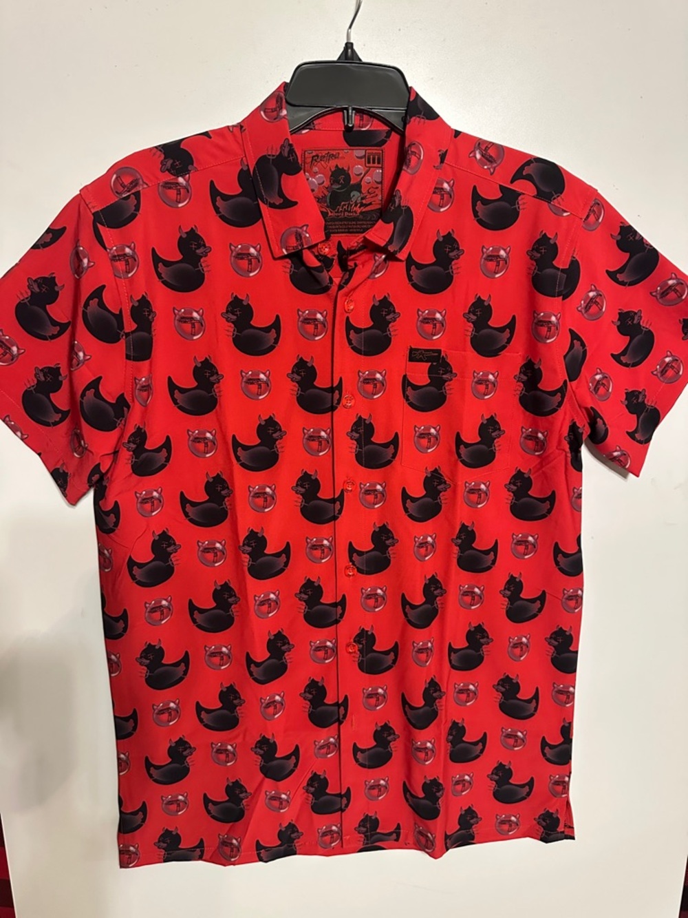 Etro Red Short-Sleeve Button-Down Shirt with Black Cat Print